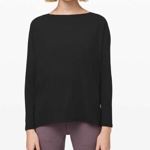 Brand New LULULEMON "BACK IN ACTION LS *RULU" - Size 2